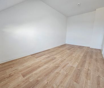 Großzügige 4,5 Zimmer Wohnung komplett renoviert - Photo 3