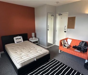 1 bedroom house of multiple occupation to rent - Photo 2