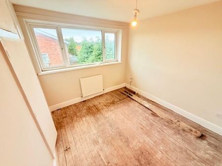 3 bedroom House To Let - Photo 3