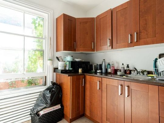 235 Johnson St, Unit 5, Kingston ON - Photo 1