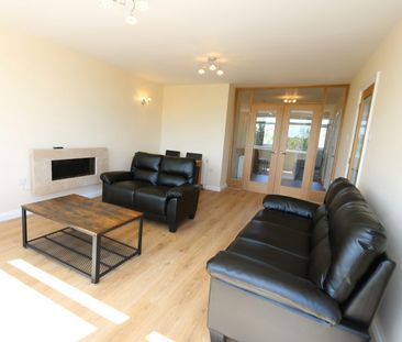 Flat to rent on - Photo 1