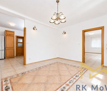 Pronájem domu 246 m² s pozemkem 649 m² - Photo 1