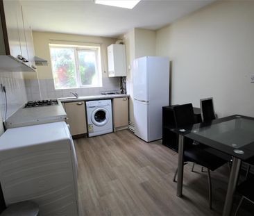 Pennington Court, Delph Lane, Woodhouse, LS6 2RW, Leeds - Photo 1