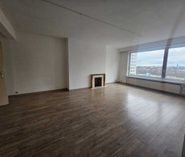 Ruim 2-SLK Appartement met Prachtig Uitzicht in Berchem - Photo 6