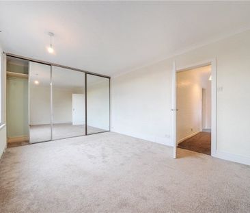 A 3 bedroom semi-detached house. - Photo 3