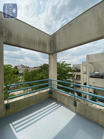 Location Appartement 2 pièces 46m² NOISY LE GRAND 93160 - Photo 2