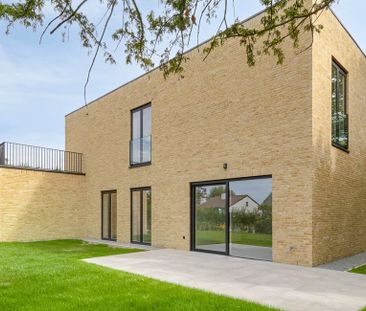 Appartement te huur in Kortrijk voor € 1.250 met 2 slaapkamers - Photo 1