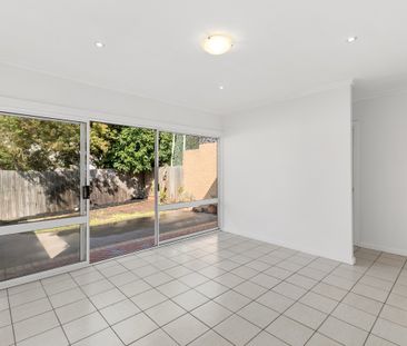 432 Williamstown Road, Port Melbourne VIC 3207 - House For Rent | D... - Photo 3