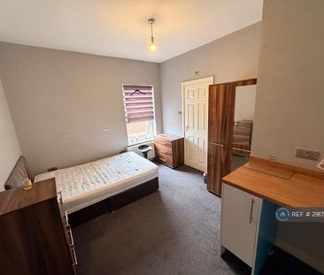 5 bedroom terraced house to rent - Photo 2