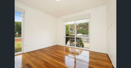 Spacious and updated unit - Photo 3