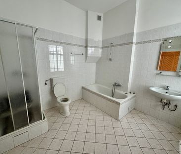 Wunderschöne Altbauwohnung in denkmalgeschütztem Haus nahe Schottentor - Photo 4