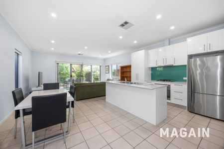 25 Rosedale Ave, Morphettville SA 5043 - House For Rent | Domain - Photo 2