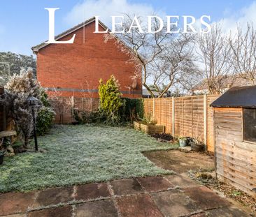 2 bedroom house to rent Bishop Fox Way, West Molesey, KT8 - Photo 6