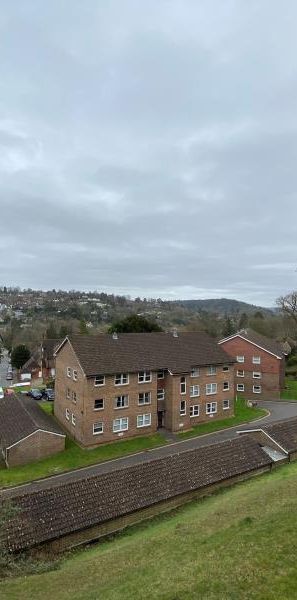 3 bedroom apartment to rent - Photo 2