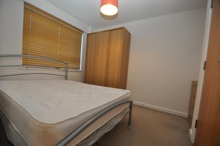 1 bedroom ground floor flat to rent - Photo 2