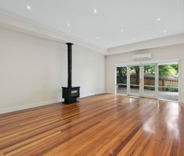 5 Sweyn St, Balwyn North VIC 3104 - Townhouse For Rent | Domain - Photo 1