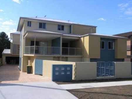 6/11 Pembroke Street, 4152, Carina Qld - Photo 3