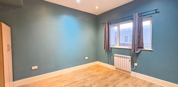 1 Bed Flat, Park Street, LU1 - Photo 2