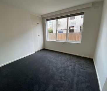 1 / 11 Crimea St, St Kilda - Photo 5
