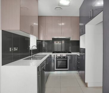 33F Douglas Road, Quakers Hill NSW 2763 - Villa For Rent | Domain - Photo 3