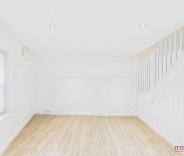 2 bedroom end of terrace house to rent - Photo 5