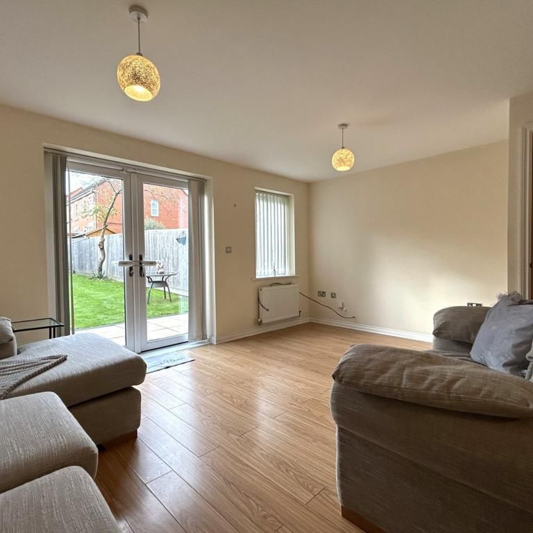3 bedroom semi-detached house to rent - Photo 1