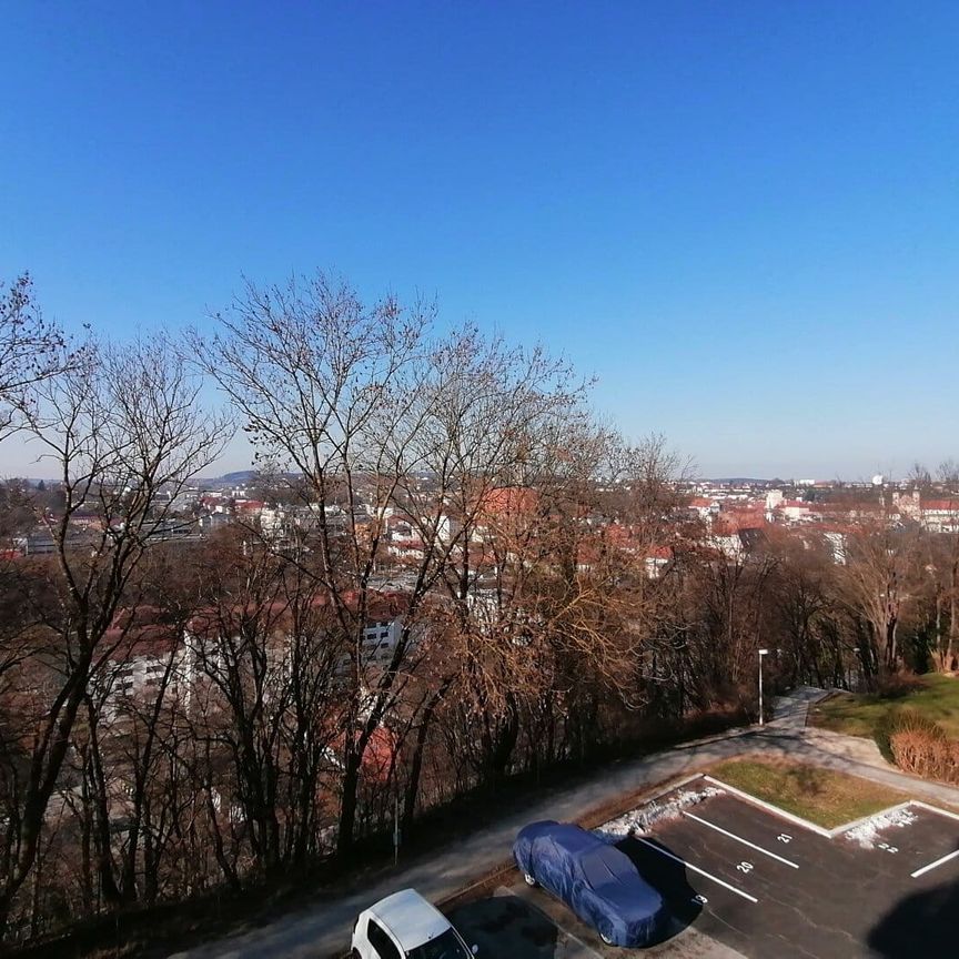 geräumige 3-Raum Wohnung mit herrlichem Ausblick - Photo 1