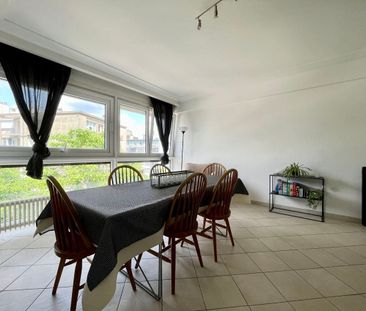 Appartement te huur in Oudergem voor € 1.450 met 2 slaapkamers - Foto 2