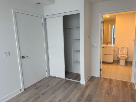 For Lease - 1 Fairview Road Unit# 1001, Mississauga, Ontario - Photo 2