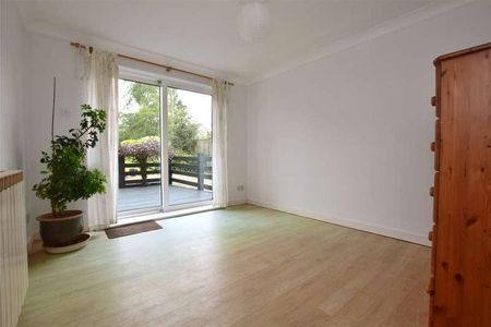 Halcyon Drift, Bath Road, Leonard Stanley, Stonehouse, Gloucestershire, GL10 - Photo 2