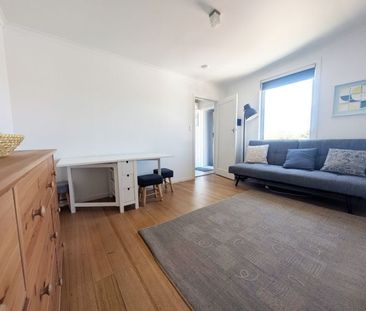 The Ultimate Dromana Location – Walk to Everything - Photo 1