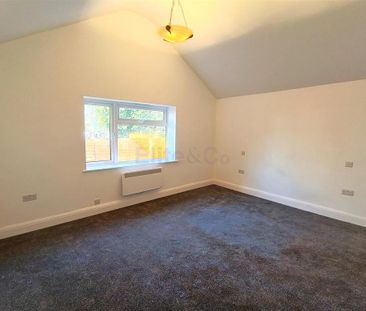 1 bedroom ground floor flat to rent - Photo 2
