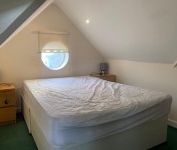 1 bed Studio - To Let - Photo 6