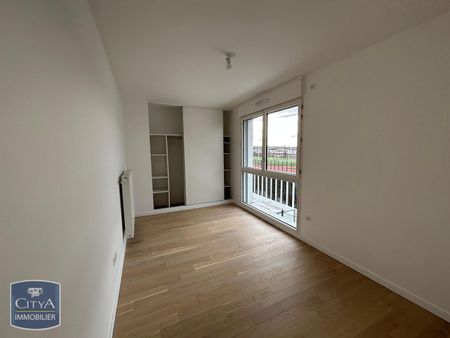 Location Appartement 4 pièces 90m² RUEIL MALMAISON 92500 - Photo 3