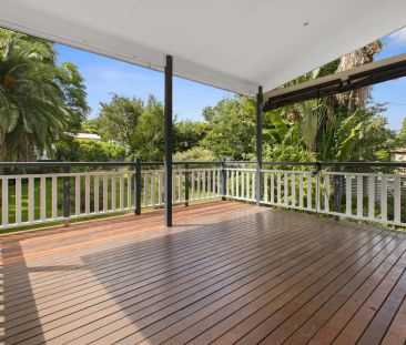 16 Delville Avenue, Moorooka QLD 4105 - Photo 2