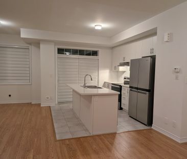 For Lease - 1099 LOCKIE Drive, Oshawa, Ontario - Photo 6