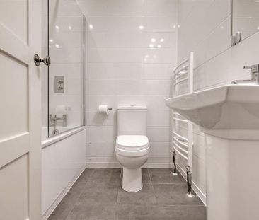 2 bedroom maisonette to rent - Photo 6