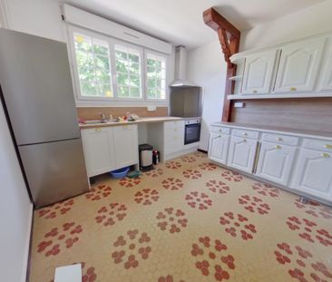 Location Maison 4 pièces 130m² ROCHECORBON 37210 - Photo 2