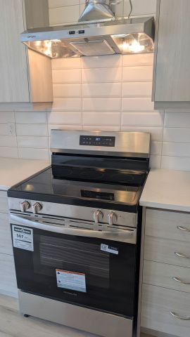 For Lease - 11 Pearen Lane, Barrie, Ontario - Photo 2