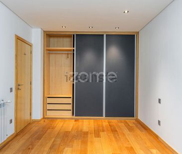 Apartamento em Grijó - Foto 2