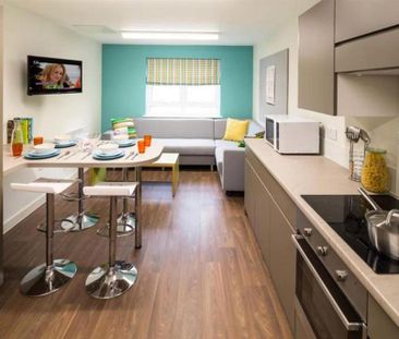 1 bedroom in a flat share to rent - Photo 3