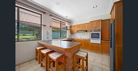 Conveniently Located - Photo 5