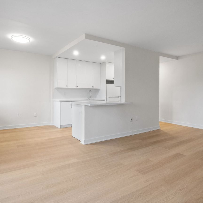 For Lease - 329 The West Mall N/A Unit# 104, Toronto, Ontario - Photo 1