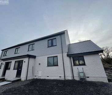 4 bedroom semi-detached house to rent - Photo 2