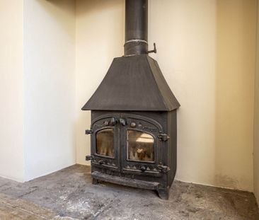 The Grange, South Stoke - Photo 2