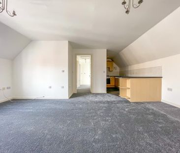 2 bedroom semi-detached house to rent - Photo 4