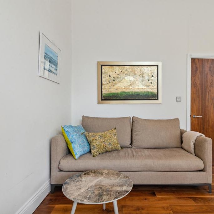 1 bedroom flat to rent - Photo 1