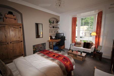 4 bedroom private hall to rent - Photo 2