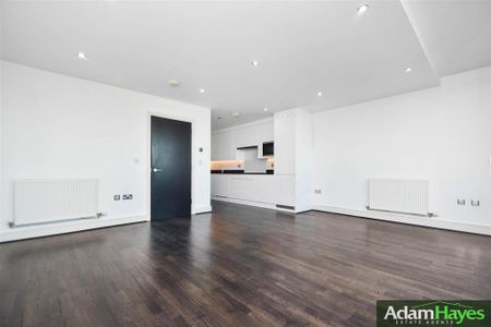 2 bedroom penthouse to rent - Photo 4