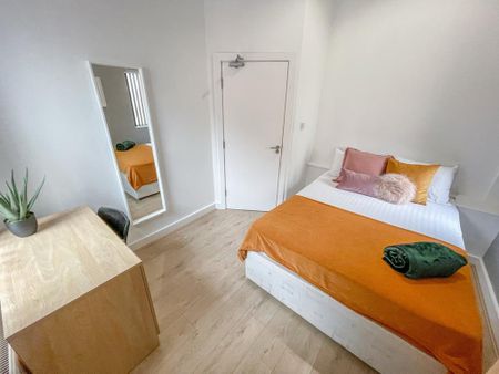 5 bedroom terraced house to rent - Photo 3